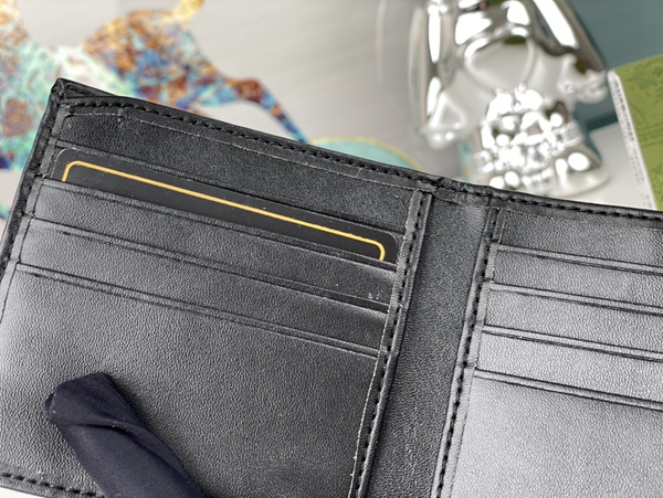 グッチ財布コピー着用イメージ